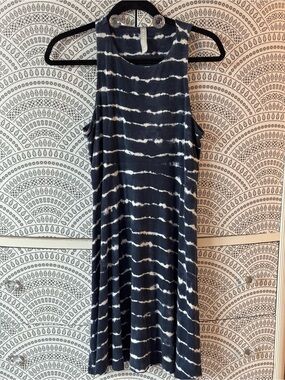Athleta - Santorini Thera print Sleeveless Navy and White Tie-Dye Dress EUC